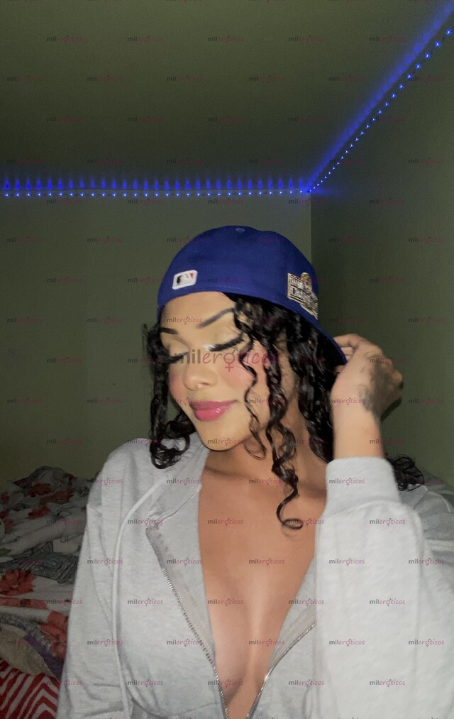 FOTOS DE UNIQUEDOLL SIEMPRE DISPONIBLE PARA CUMPLIR TU MORBO