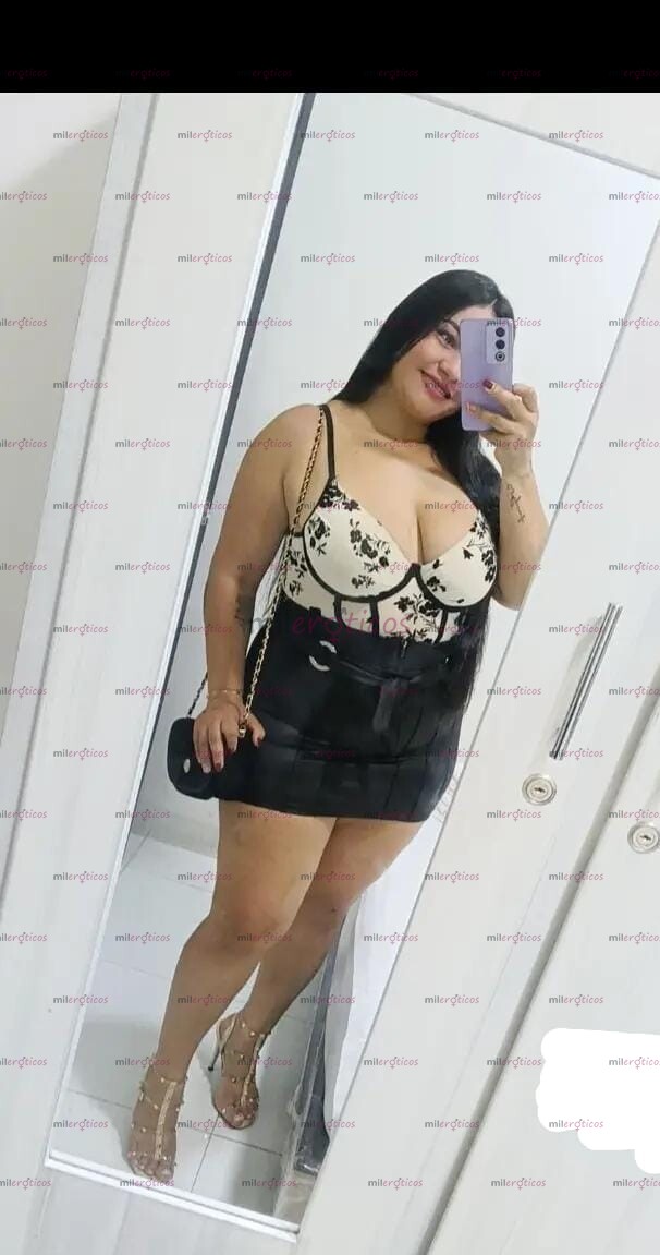 FOTOS DE HERMOSA Y EDUCADA CHICA CURVY, PERVERSA, PACIENTE Y CALIENTE....