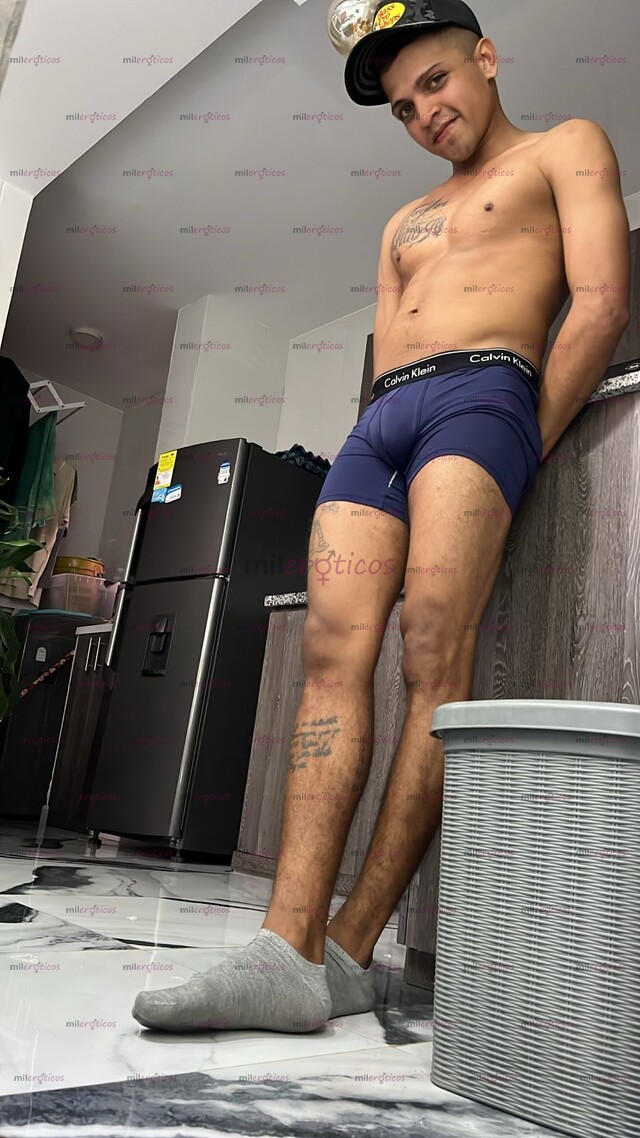 FOTOS DE CHICO VERGON DISPUESTO A COMPLACER TUS FETICHES, ESCRÍBEME