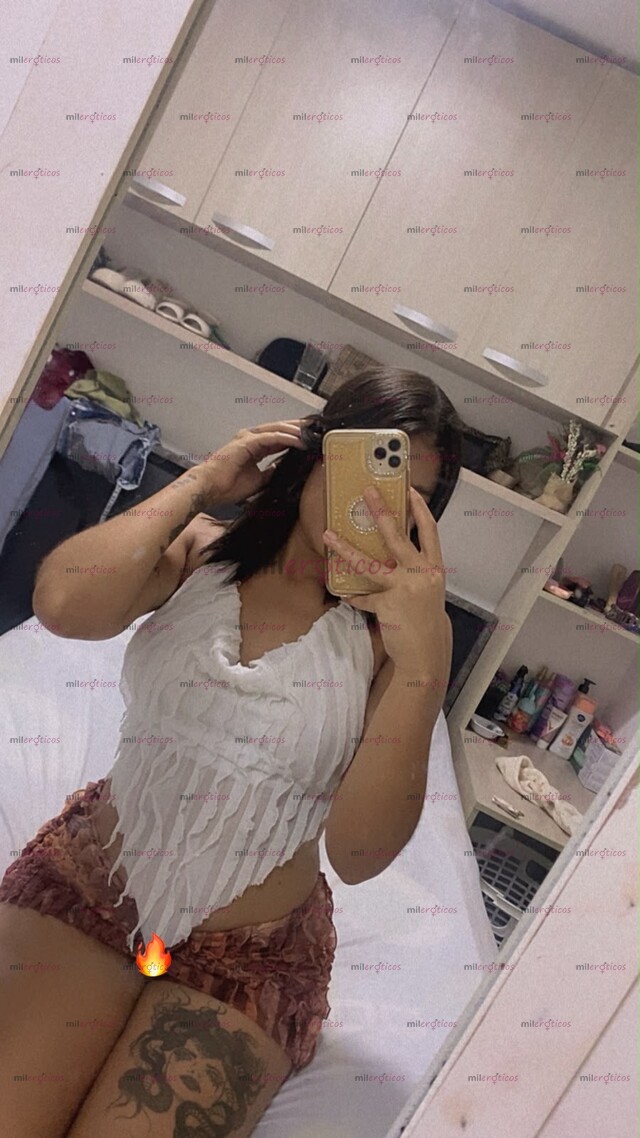 FOTOS DE ALTA HEMOSA NALGONA TRIGUEÑA DIVERTIDA CALIENTE ALEGRE BEBÉ