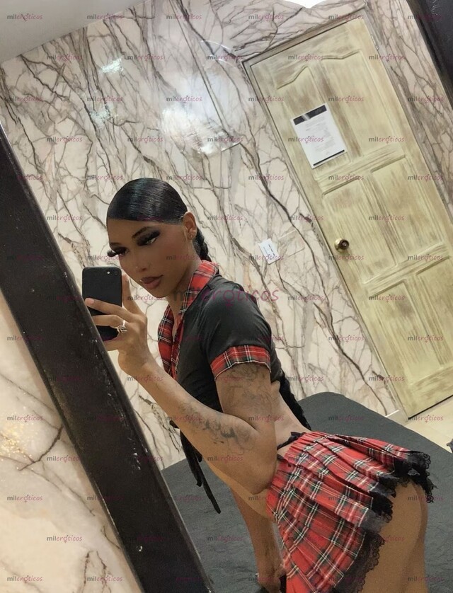 FOTOS DE EL MEJOR ENCUENTRO Y MUCHAS COSAS MÁS FLACA TATUADA ALTA PARA COMPLACERTE