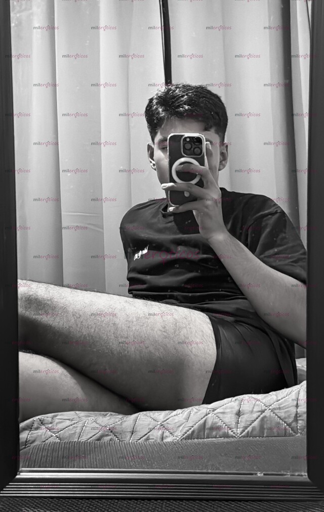 FOTOS DE CHAVO 25 AÑOS DISCRETO, ATENTO Y DISPONIBLE