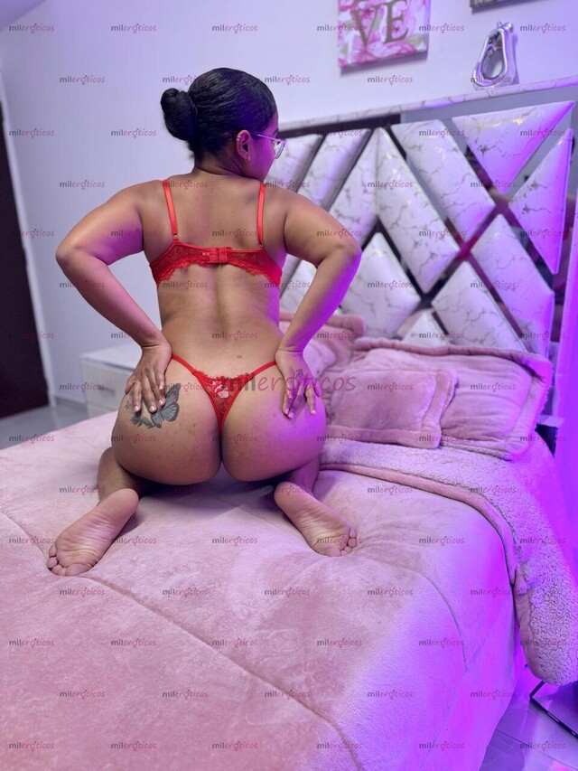FOTOS DE SOFIA HERMOSA COSTELLA CULONA Y DE GRANDES PIERNAS PARA TI