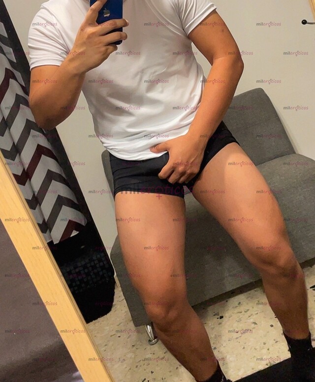 FOTOS DE JOVEN MASAJISTA LIMPIO IDEAL PARA TU CUERPO