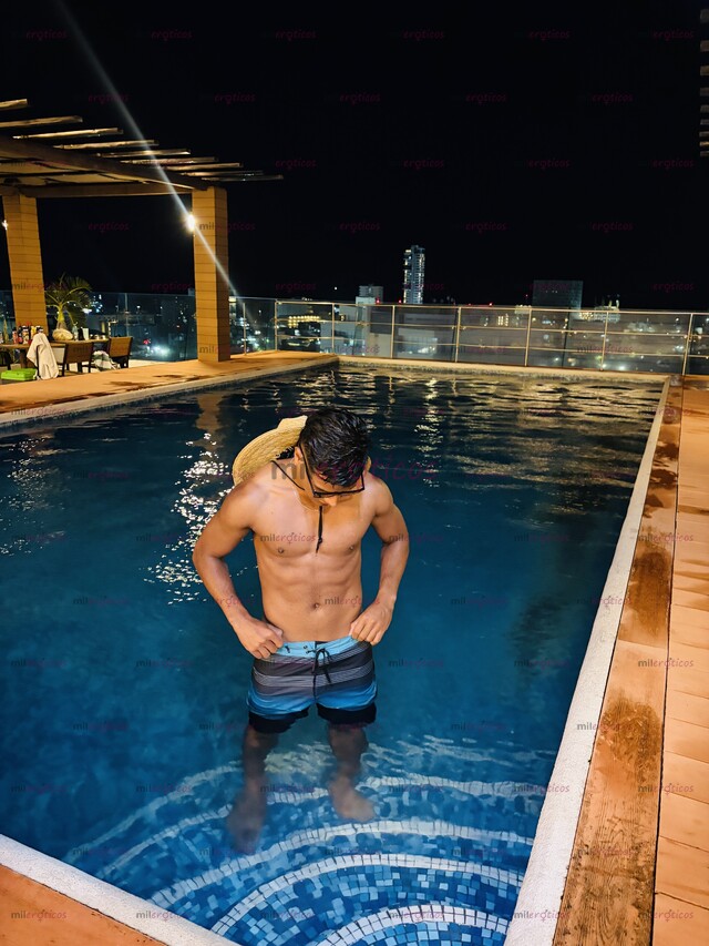 FOTOS DE VIP CHICO JOVEN HETERO COLOMBIANO 22AÑOS CALIENTE VERGÓN NUEVO PERFIL