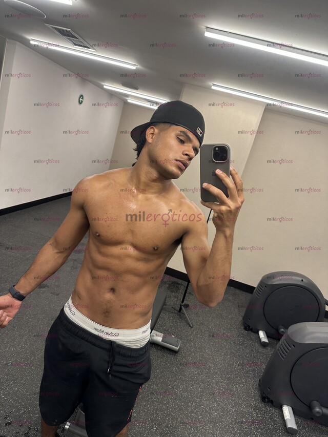 FOTOS DE VIP CHICO JOVEN HETERO COLOMBIANO 22AÑOS CALIENTE VERGÓN NUEVO PERFIL