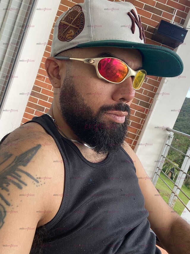 FOTOS DE CHICO ACTIVO BUEN PAQUETE DISPUESTO A COMPLACERTE EN TODO