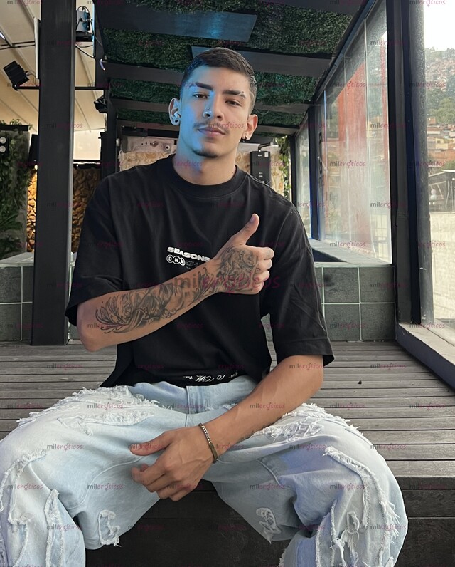 FOTOS DE POLLO DE 21 AÑOS MUY CALIENTE,VERGON Y VARONIL