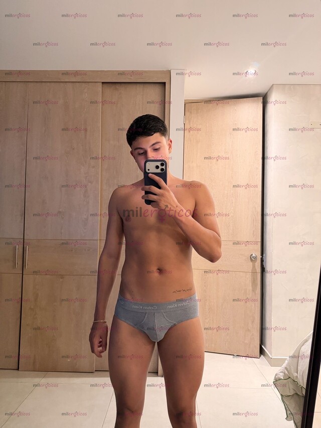 FOTOS DE TWINK CON SITIO BUEN CUERPO Y PENE ADICTO AL SEXO EN TU CIUDAD