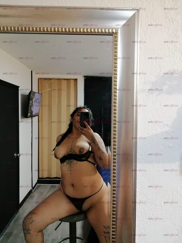 FOTOS DE CALIENTE Y CON GANAS DE CHUPAR MUCHA VERGA VEN Y METEMELO HASTA EL FONDO