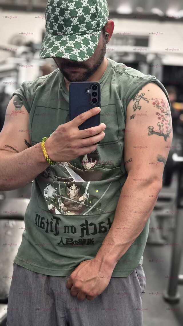 FOTOS DE CUBANO, SE TE ANTOJA UNA BUENA VERGA QUE TE LLENE Y TE DEJE SATISFECHO ESCRIBEME