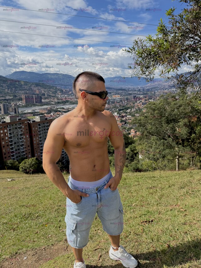FOTOS DE COLOMBIA BOY. JHON PAISA SERIO, MASCULINO Y DISCRETO. BUENA VERGA, BUEN CULO !