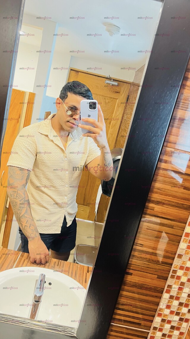 FOTOS DE HOLA, SOY PATRICK, MORENO ALTO Y FUERTE QUE VIENE A COMPLACERTE