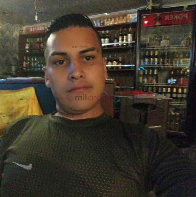 FOTOS DE HOLA SOY UN JOVEN DE 25 AÑOS VIVO EN LA CIUDAD DE BOGOTÁ OFRESCO MIS SERVICIOS
