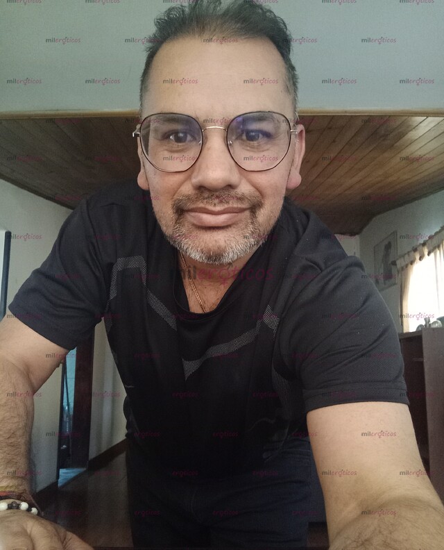FOTOS DE GIGOLO COMPLACIENTE PARA COMPAÑÍA O SEXO SIN RESTRICCIONES