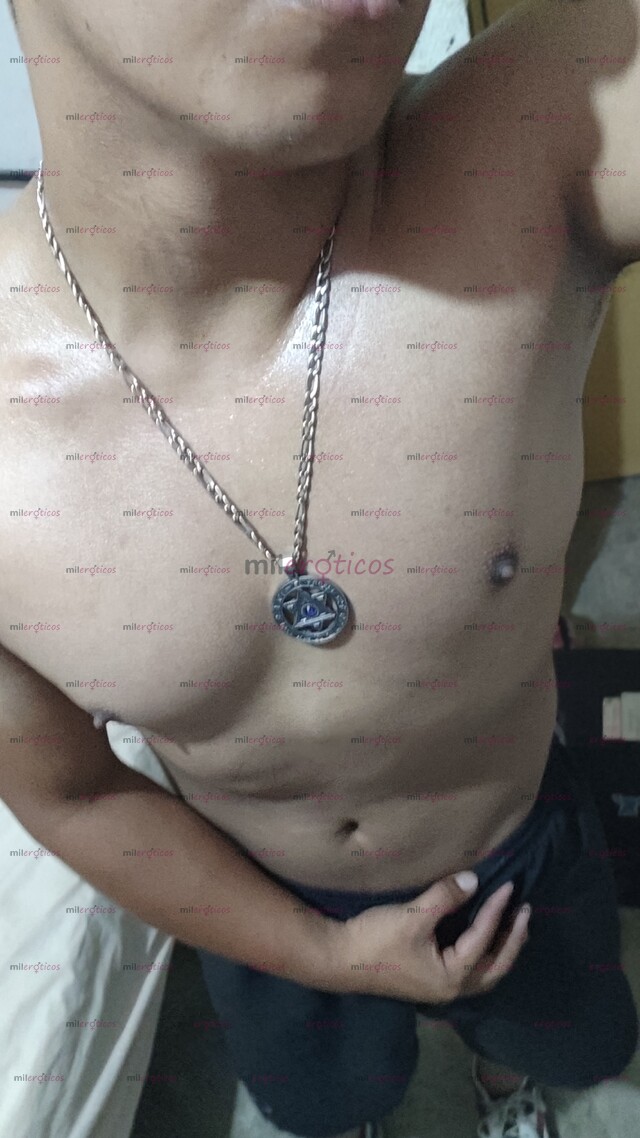 FOTOS DE TEN EL MEJOR SEXO DE TU VIDA, JOVEN ATLÉTICO Y MUY CALIENTE PARA TODO