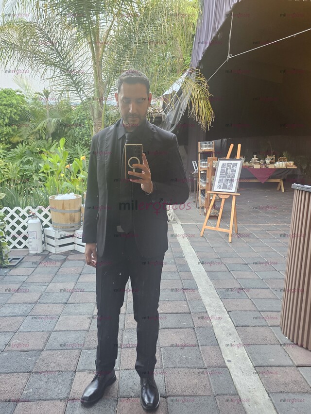 FOTOS DE ESCORT MASCULINO PREMIUM DISCRECIÓN Y EXCLUSIVIDAD, PERSONAS SERÍAS POR FAVOR.