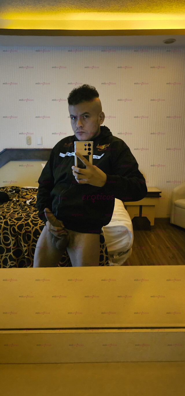 FOTOS DE ATIENDO MUJERES GOLOSAS TENGO 21 CM DE PENE