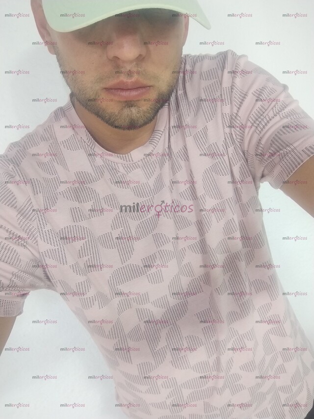 FOTOS DE ME LLAMO CHARLY Y HAGO SERVICIO SOLO A MUJERES.