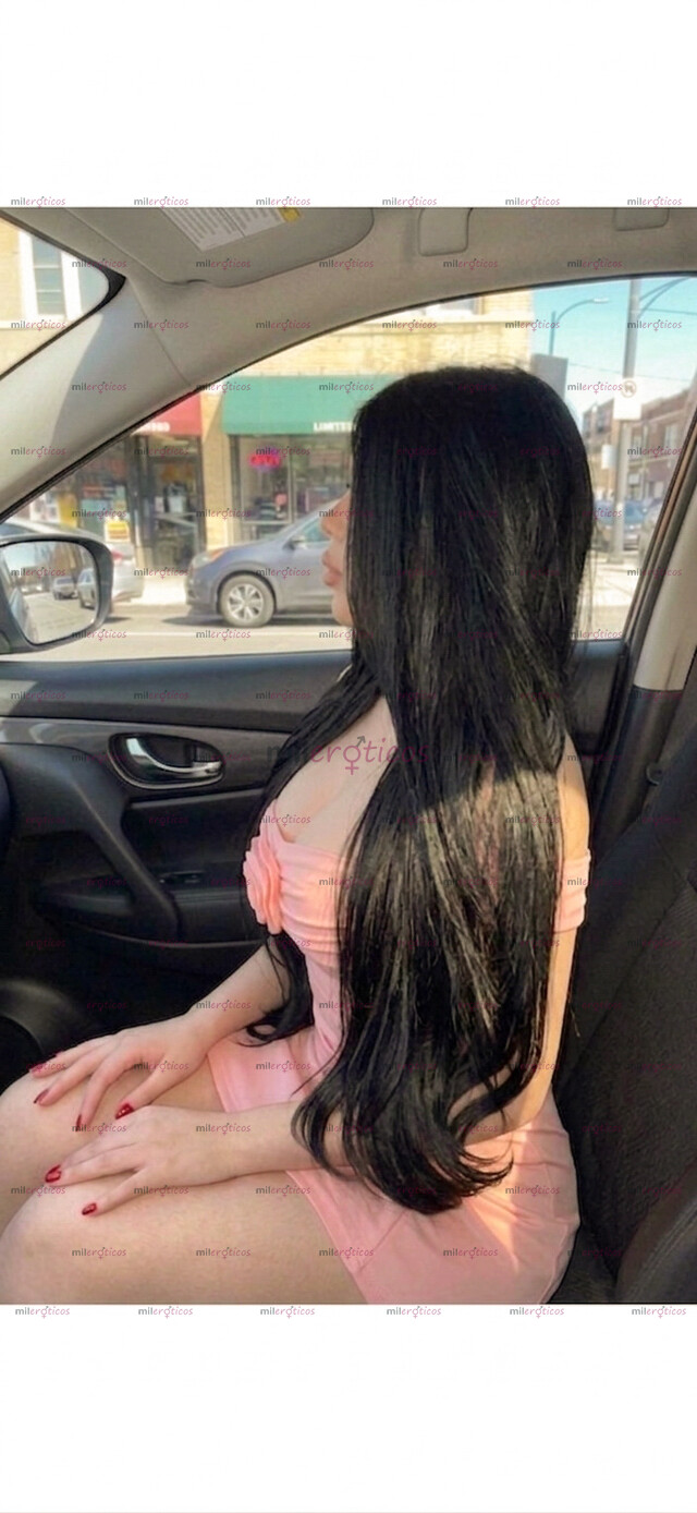 FOTOS DE PIEL CLARA PETIT TETONA DELGADITA TE RECIBO CON LENCERIA