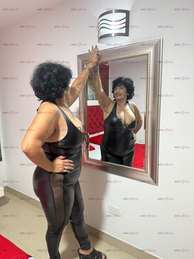FOTOS DE MISTRESS ZULY ADIESTRÓ SUMISOS VIRTUALES Y FÍSICOS EN CALI