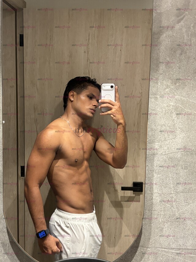 FOTOS DE VIP CHICO JOVEN HETERO COLOMBIANO 22AÑOS CALIENTE VERGÓN NUEVO PERFIL