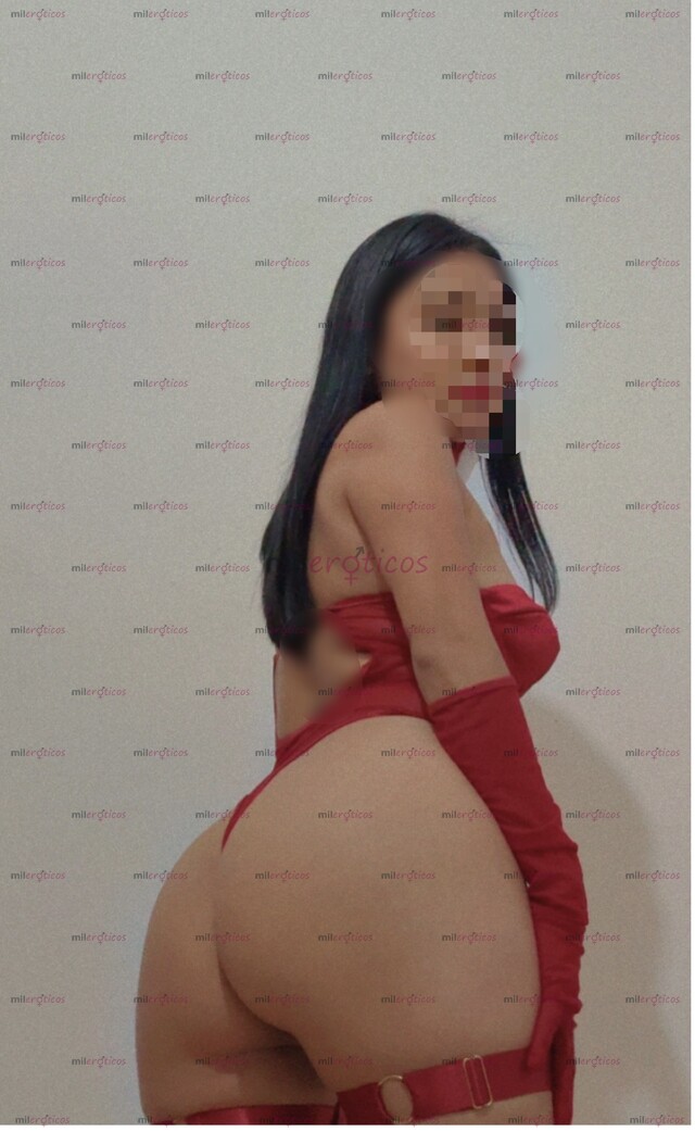 FOTOS DE LA MAS APRETADITA VOY INICIANDO EN TU CD AMORSUPER COMPLACIENTE