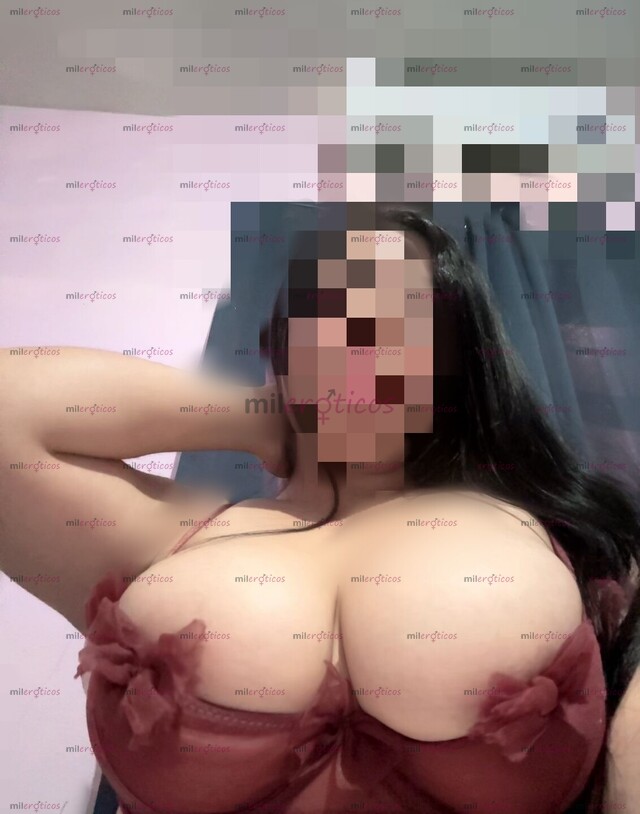 FOTOS DE ME MOJO RICO MIENTRAS ME NALGUEAS Y COJES MI VAGINA ESTRECHA