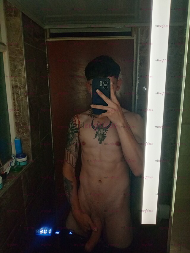 FOTOS DE JOVEN MUY CALIENTE DE 23 AÑOS, DEMASIADO COMPLACIENTE !!