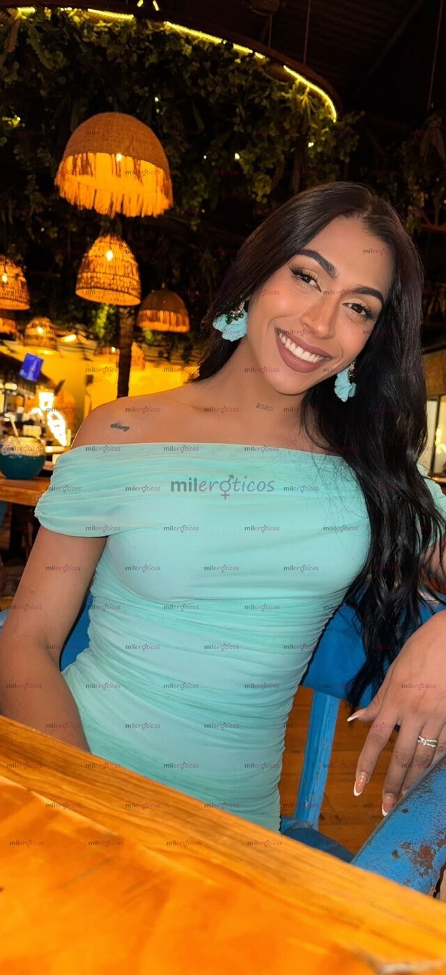 FOTOS DE TOP MODEL, POCAHONTAS REAL, SUPERDOTADA Y MUY COMPLACIENTE