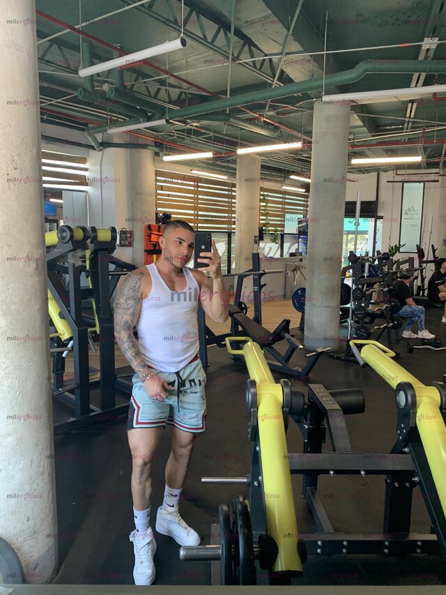 FOTOS DE SCORT GAY VERSÁTIL MODELO Y FITNESS EN TU CIUDAD