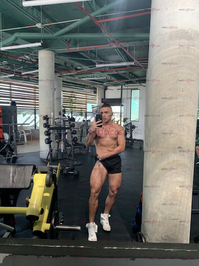 FOTOS DE SCORT GAY VERSÁTIL MODELO Y FITNESS EN TU CIUDAD