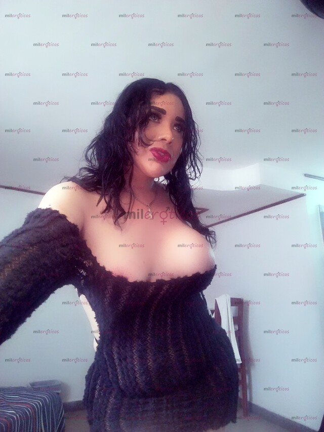 FOTOS DE CALIENTE NENA BISEXUAL COMPLACIENDO A MUJERES Y HOMBRES PAREJAS SWINGER