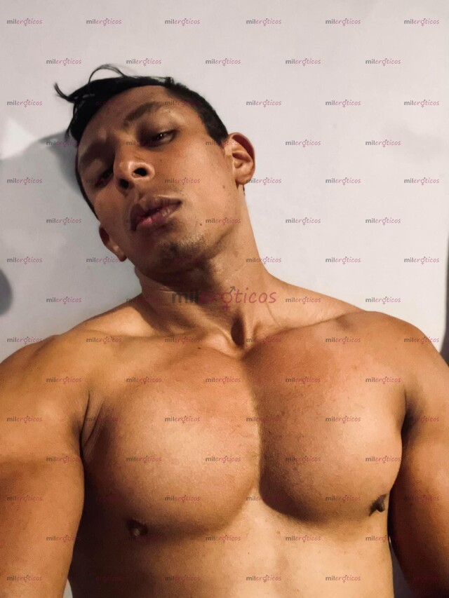 FOTOS DE MACHO FORNIDO DISPUESTO A COMPLACERTE 24 7