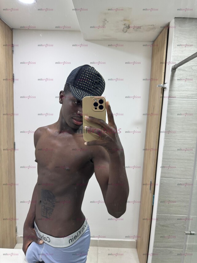 FOTOS DE NEGRITO VERSÁTIL VERGÓN Y CULÓN, DISPONIBLE PARA LO QUE PIDAS