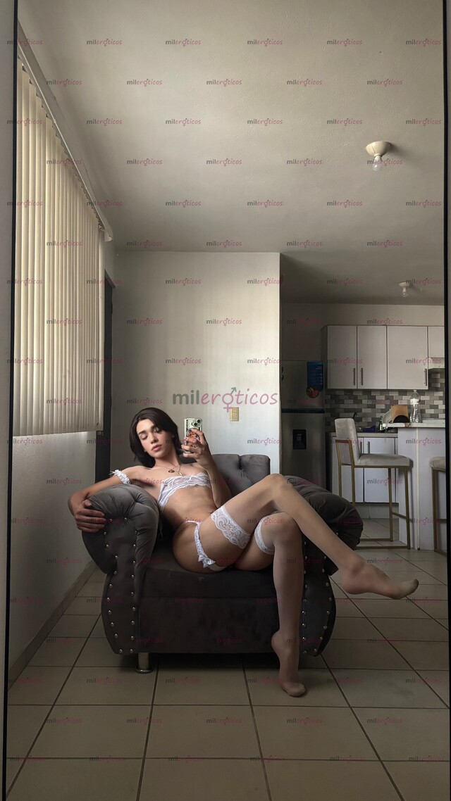 FOTOS DE FEMBOY VIP DELGADITO CON UN CULO HAMBRIENTO DE VERGA Y LECHE