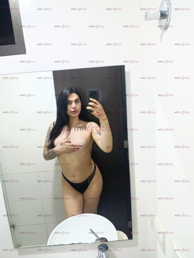 FOTOS DE FEMENINA, NATURAL Y 100% REAL . EN BUSCA DE VERGONES DOMINANTES.