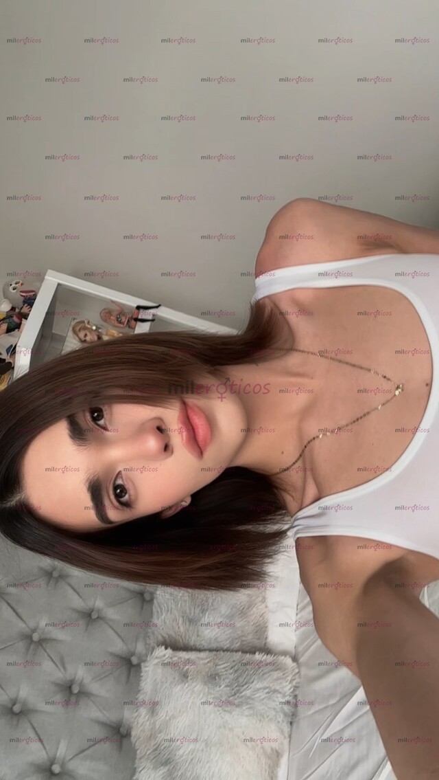FOTOS DE FEMBOY VIP DELGADITO CON UN CULO HAMBRIENTO DE VERGA Y LECHE