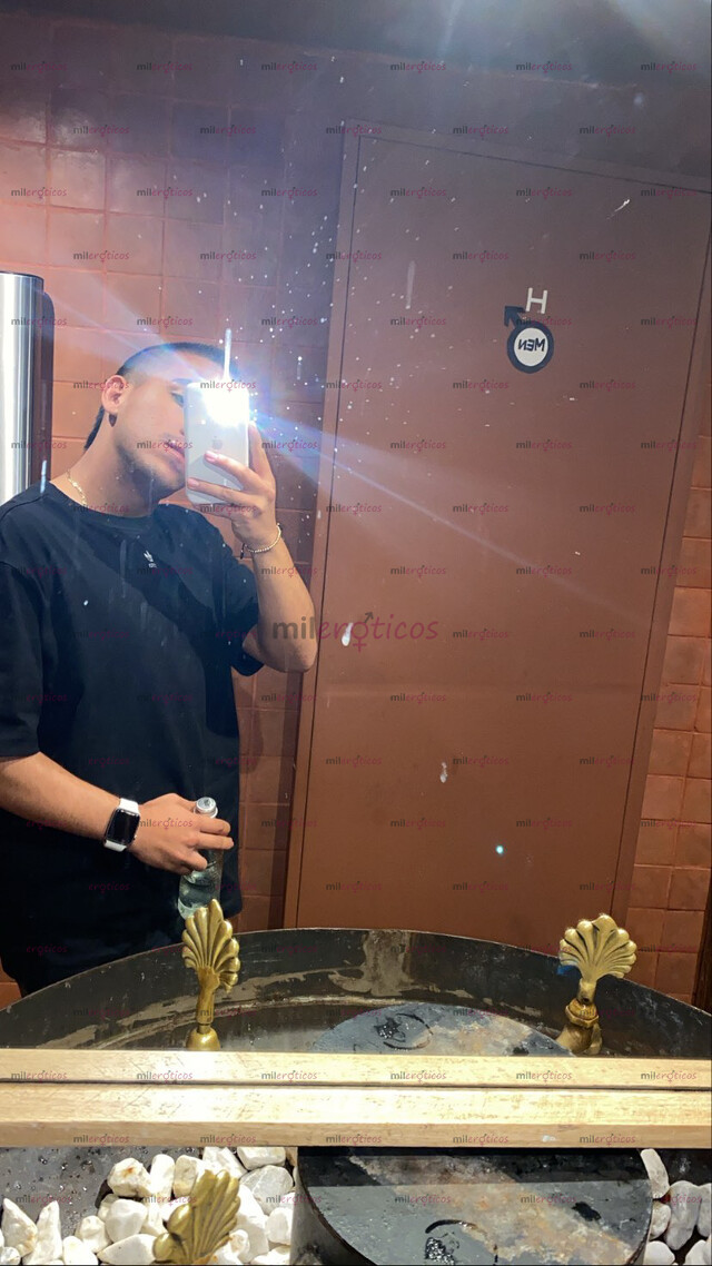 FOTOS DE SOY SANTIAGO MODELO GOLD EXPERTO EN MASAJES TÁNTRICOS