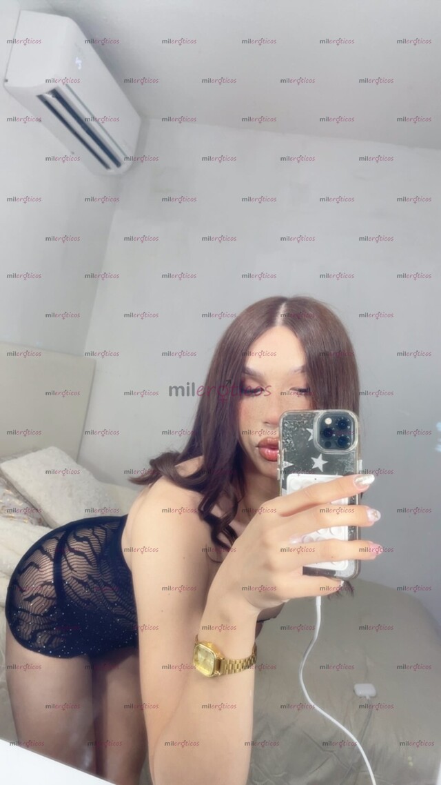 FOTOS DE DANNA UNA MUÑEQUITA SÚPER SEXY CON LUGAR