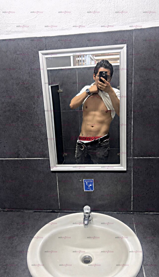 FOTOS DE MASAJISTA CALIENTE 24 AÑOS JOVENCITO COMPLACEDOR