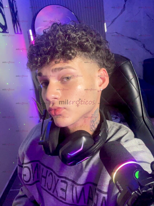 FOTOS DE CHICO VERSÁTIL, CALIENTE JOVEN DISCRETO Y SIMPÁTICO