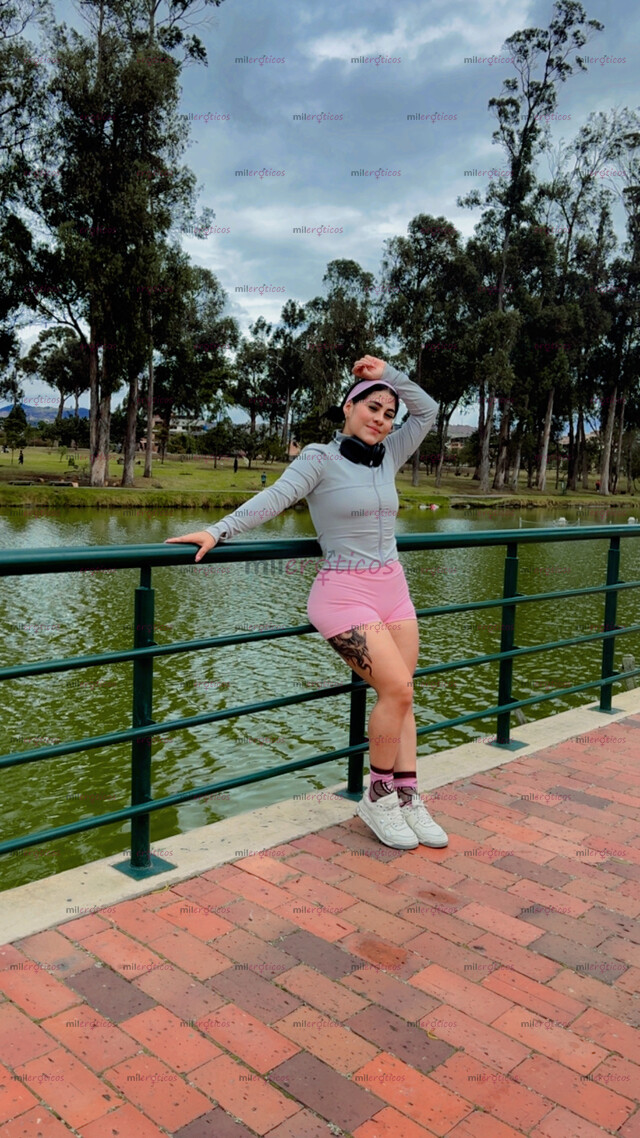 FOTOS DE DOMI DULCE FANÁTICO SEXUAL, ATREVIDA LOQUITA SÚPER CALIENTE AMANTE AL SEXO ORAL