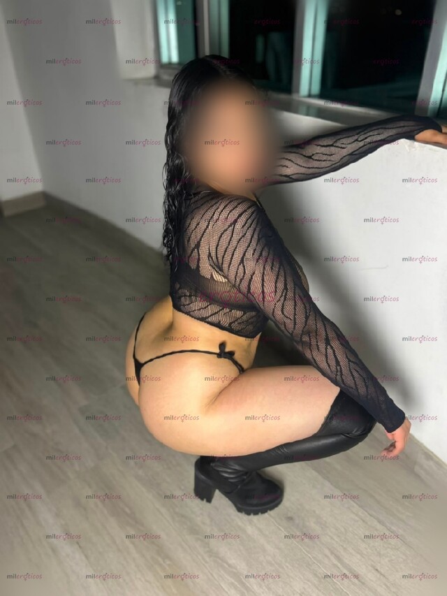 FOTOS DE TETONA BAJITA, ROSTRO ANGELICAL, VEN A FOLLARME
