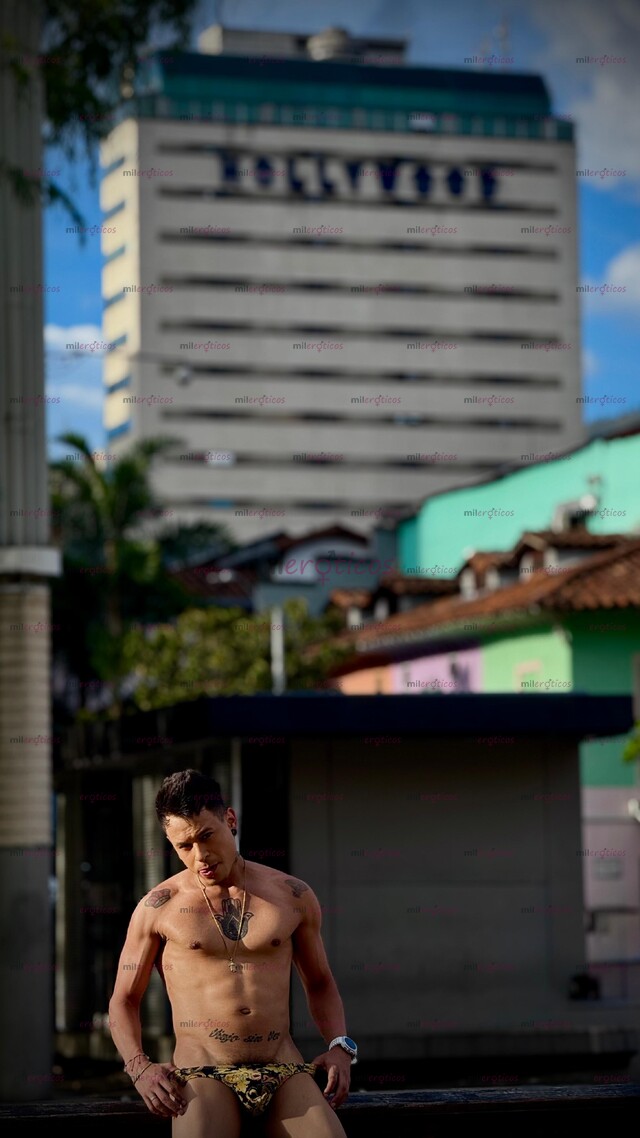 FOTOS DE DOMINÓ PUTICAS BIEN CERDAS PA MÉARLAS POR DENTRO RICO COMO ES Y DARLE MANO
