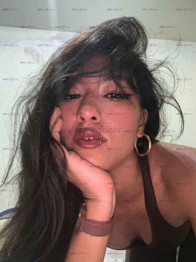 FOTOS DE DOS AMIGUITAS MUY JUGUETONAS DISPUESTAS A TODO:P