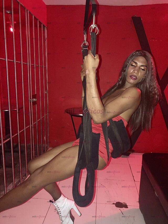 FOTOS DE TENTACIÓN MORENA CON SITIO DISPUESTA A TODO VAMOS A DIVERTIRNOS