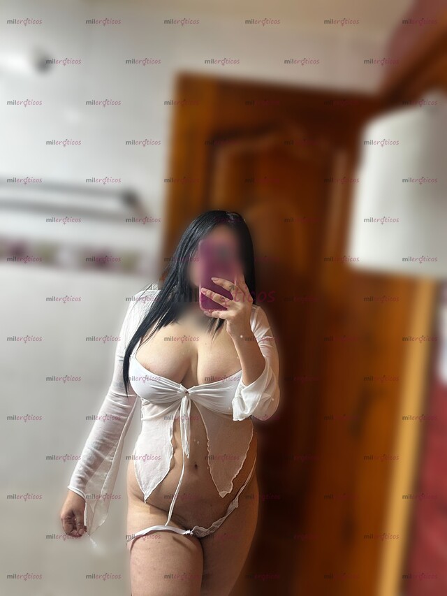 FOTOS DE ESTRECHITA MAMODORA UNIVERSITARIA 24H ACTIVA CARIÑO
