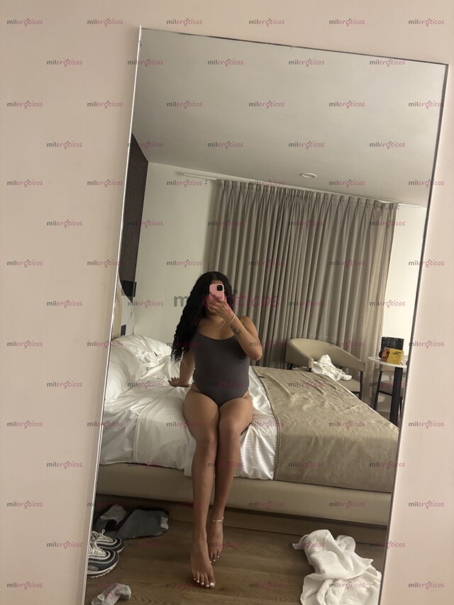 FOTOS DE RICA MORENA DE CABELLO RIZADO LISTA PARA COMPLACERTE