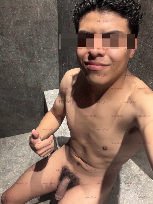 FOTOS DE CHICO ACTIVO, DELGADO, PIEL MORENA, LISTO PARA BRINDARTE SERVICIO